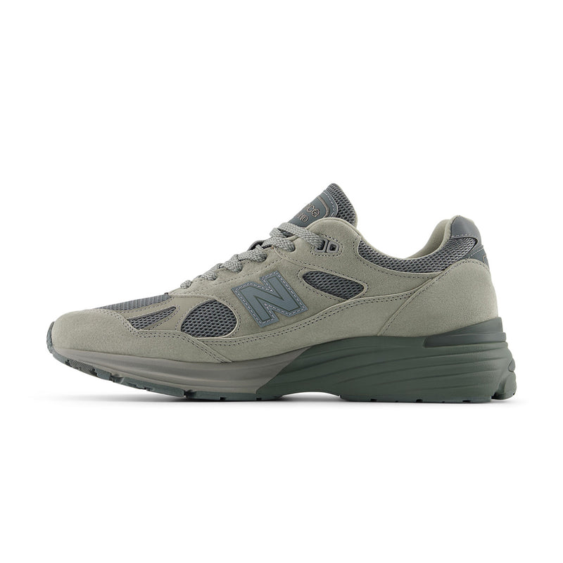 in UK + thisisneverthat 991v2 'Grey'