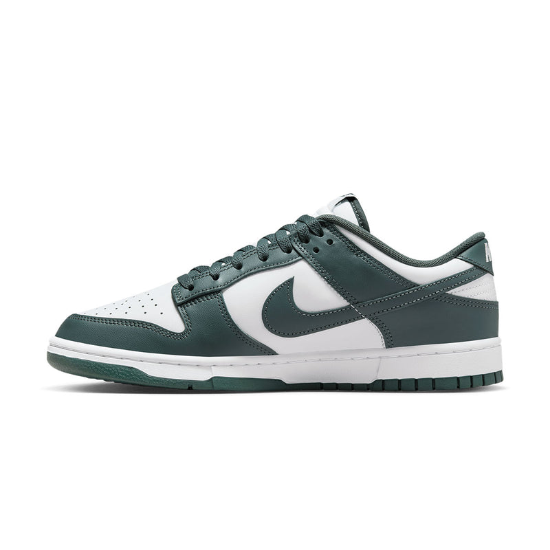 Dunk Low Retro 'White Vintage Green'