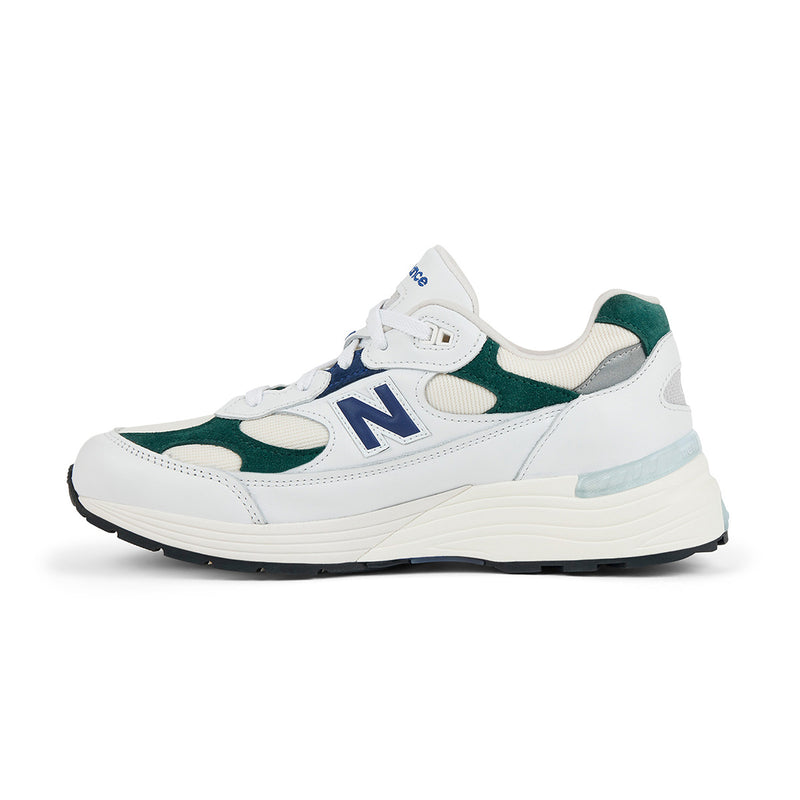in USA 992 'White Marsh Green'