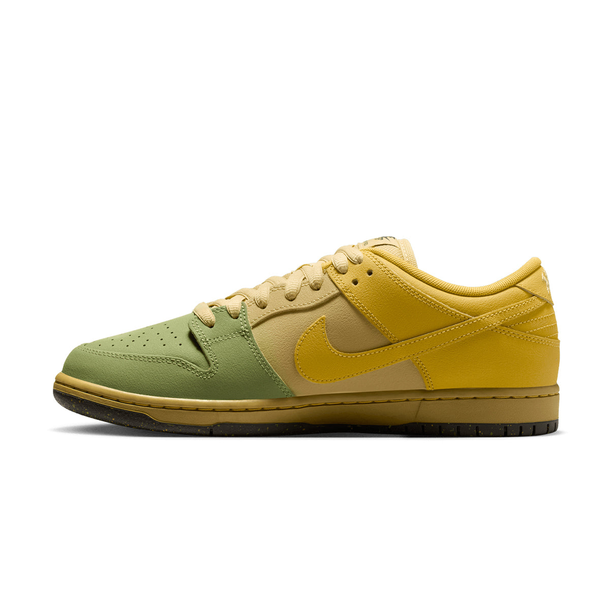 SB Dunk Low Pro 'Saffron Quartz'
