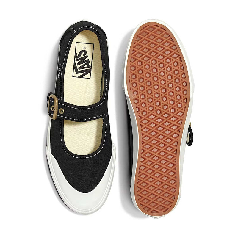 Mary Jane 'Black True White'