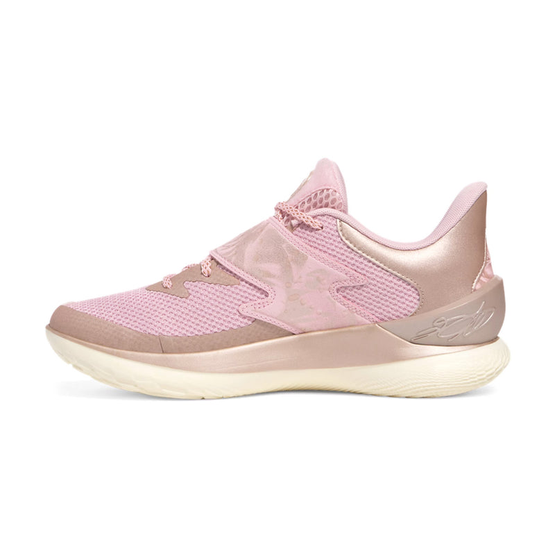 Curry Fox 1 'Reign Rose'