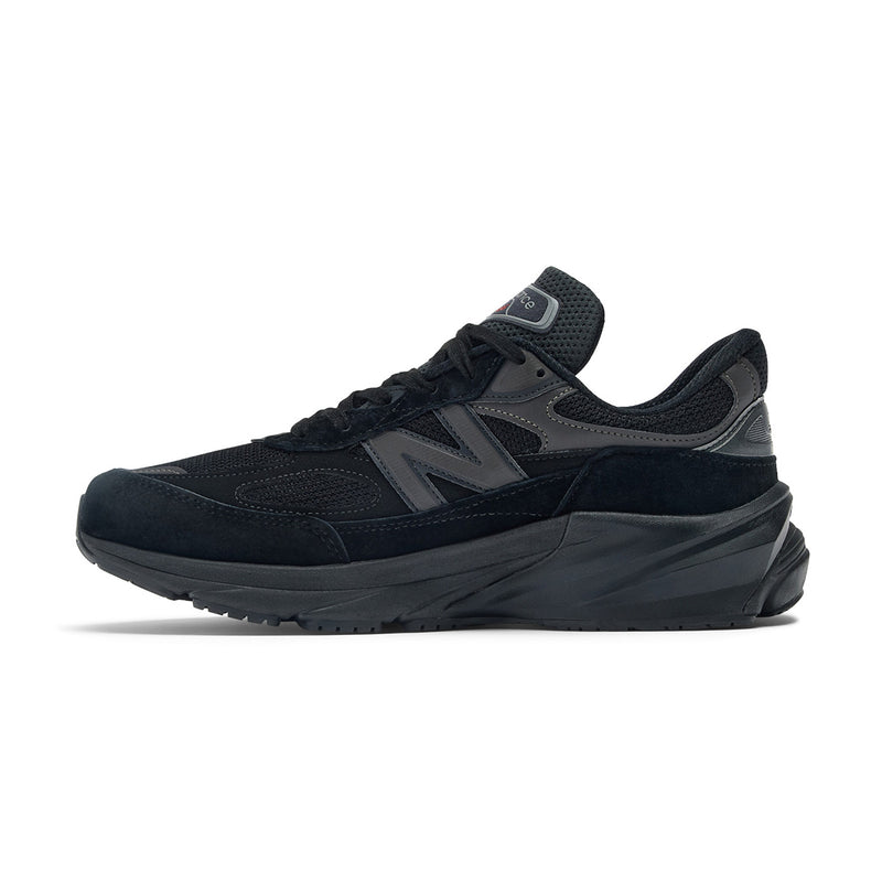 in USA 990v6 'Triple Black'