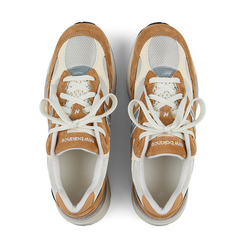 in USA 992 'Sweet Caramel'