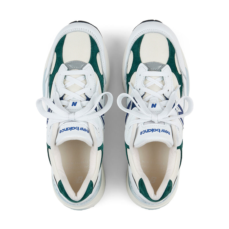 in USA 992 'White Marsh Green'