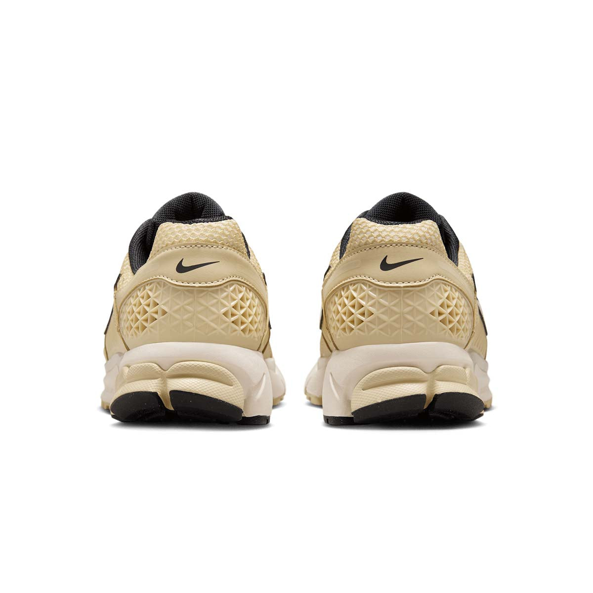 Wmns Zoom Vomero 5 'Sand'