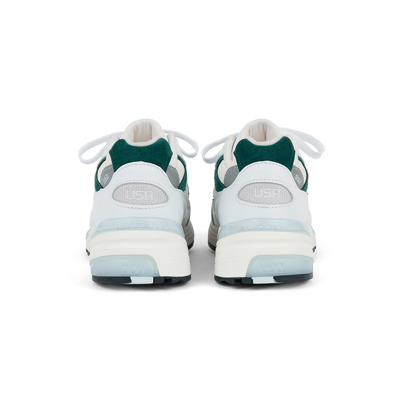 in USA 992 'White Marsh Green'