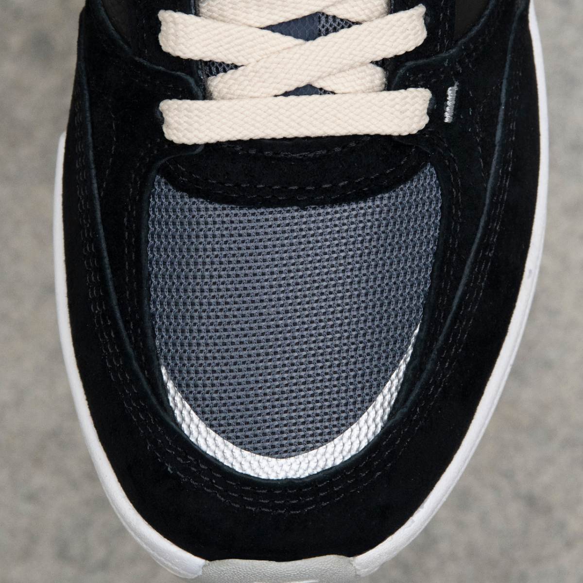 + Andrew Reynolds Numeric 933 'Black Eclipse'