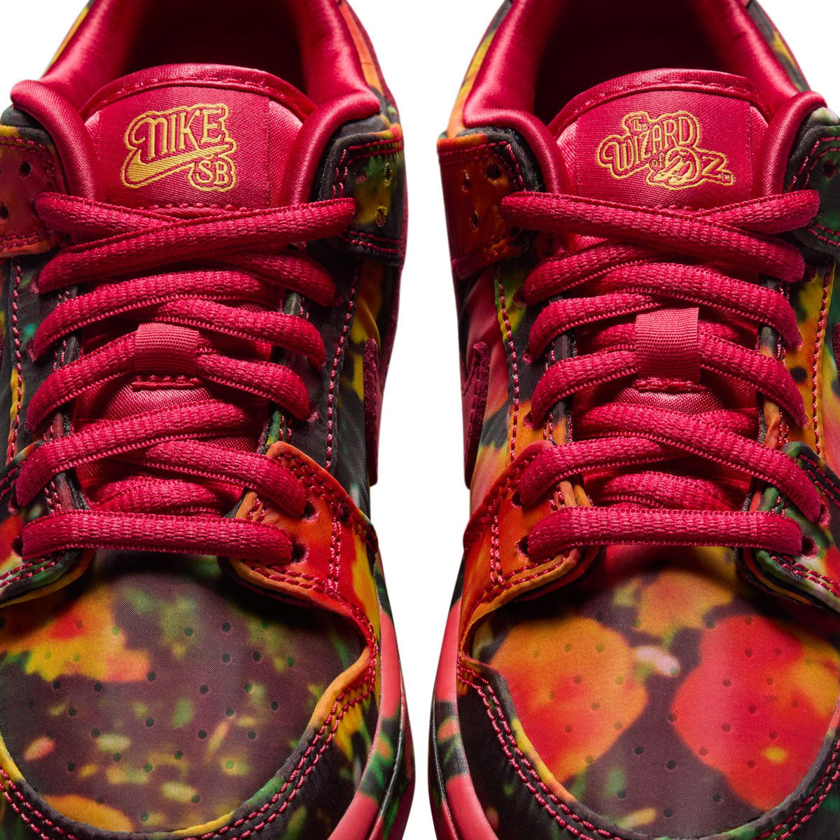 '+ Wizard of Oz Kids SB Dunk Low Pro 'Poppy Fields'