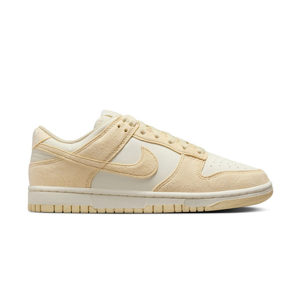 Wmns Dunk Low 'Soft Pearl'