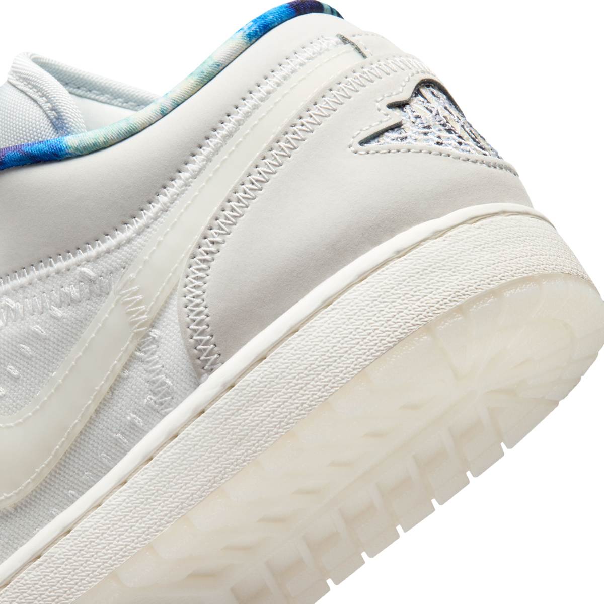 Air Jordan 1 Low SE 'Summit White Sail'
