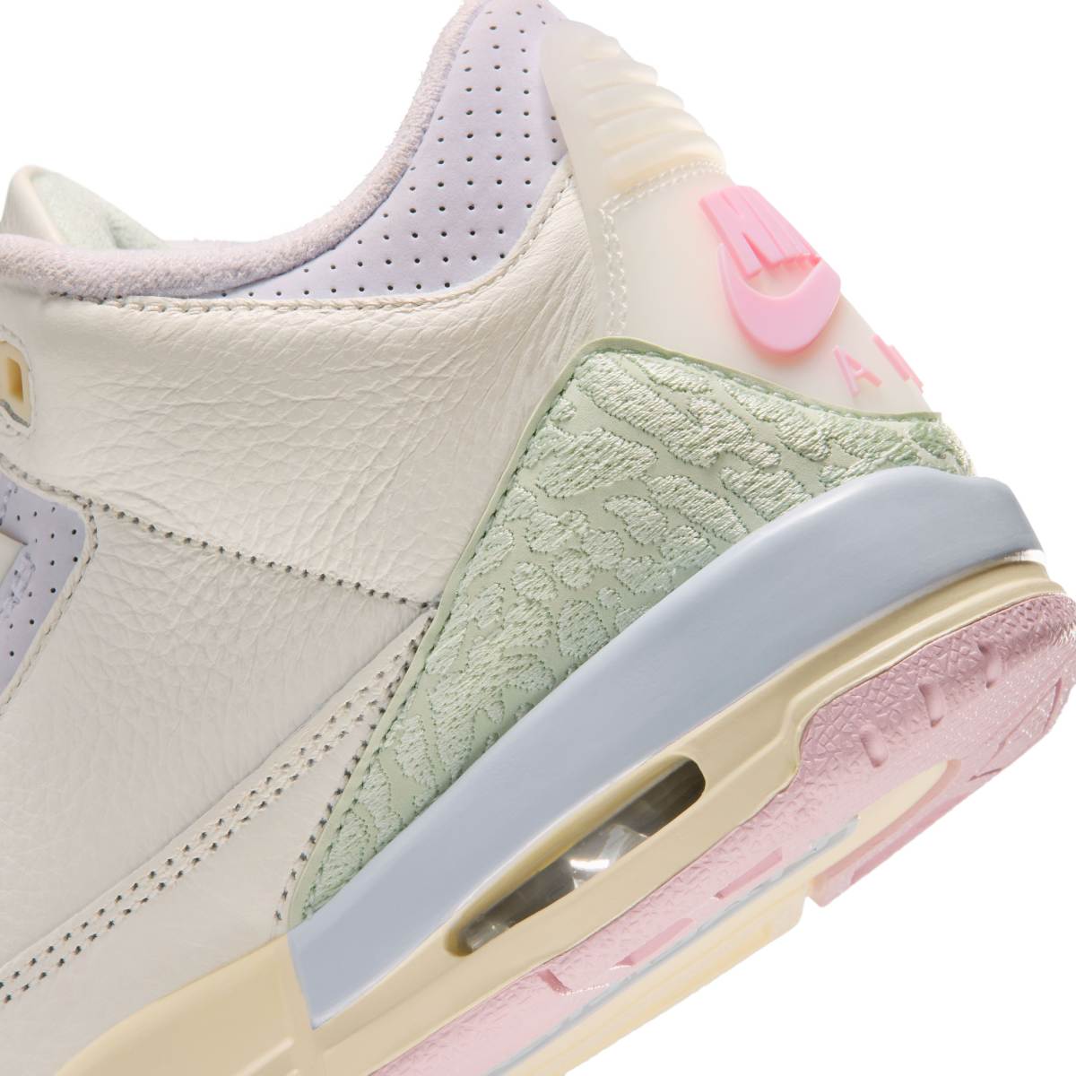 Kids Air Jordan 3 Retro OG ‘Spring is in the air’