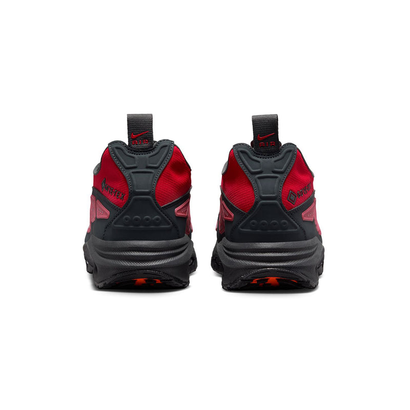 Wmns Air Max Sndr Gore-Tex 'Hyper Crimson'