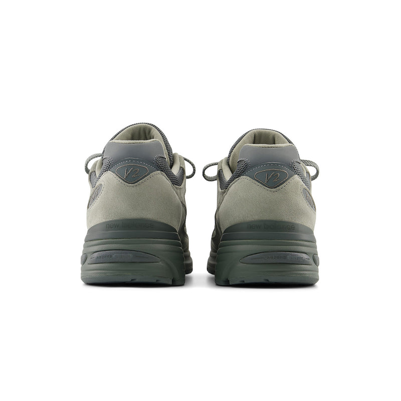 in UK + thisisneverthat 991v2 'Grey'