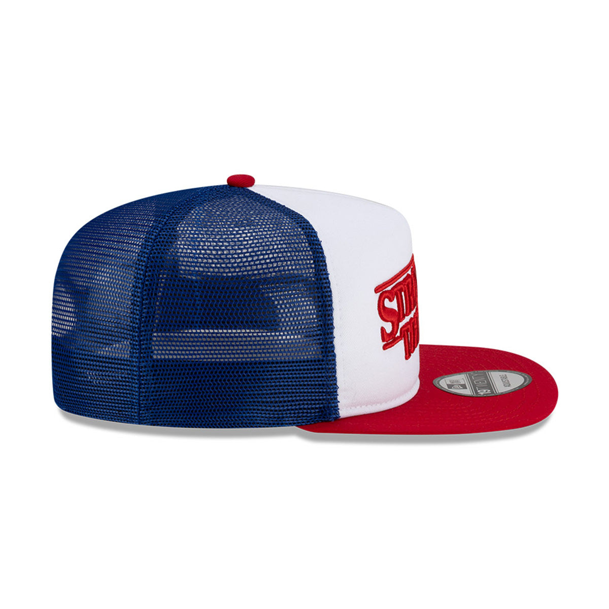 + Stranger Things 19TWENTY Trucker Cap 'White Scarlet Blue'