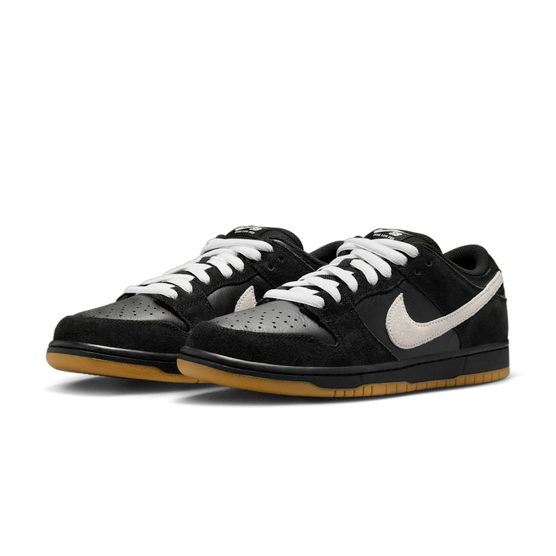 SB Dunk Low Pro 'Black White'