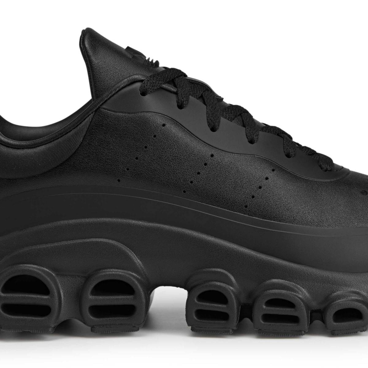 + Thug Club Adifom Megaride 'Core Black Silver Metallic'
