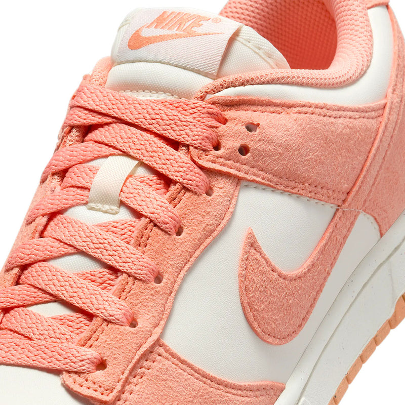 Wmns Dunk Low 'Apricot Agate'