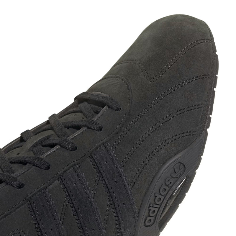 Adiracer Lo 'Black Carbon'