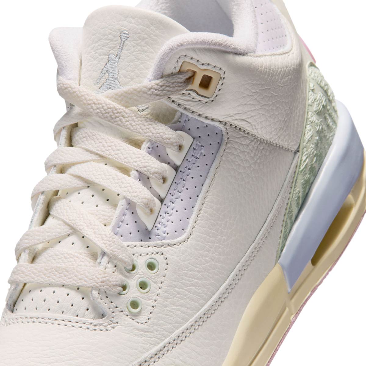 Kids Air Jordan 3 Retro OG ‘Spring is in the air’