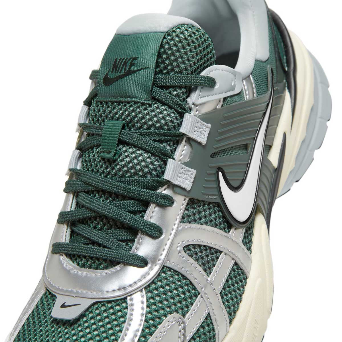 NIKE(ナイキ) V2K RUN Vintage Green Mineral Spruce Nike V2K Run 'Vintage Green Mineral Spruce' – Limited Edt