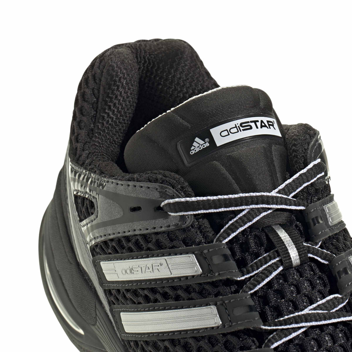 Adistar Control 5 'Black'
