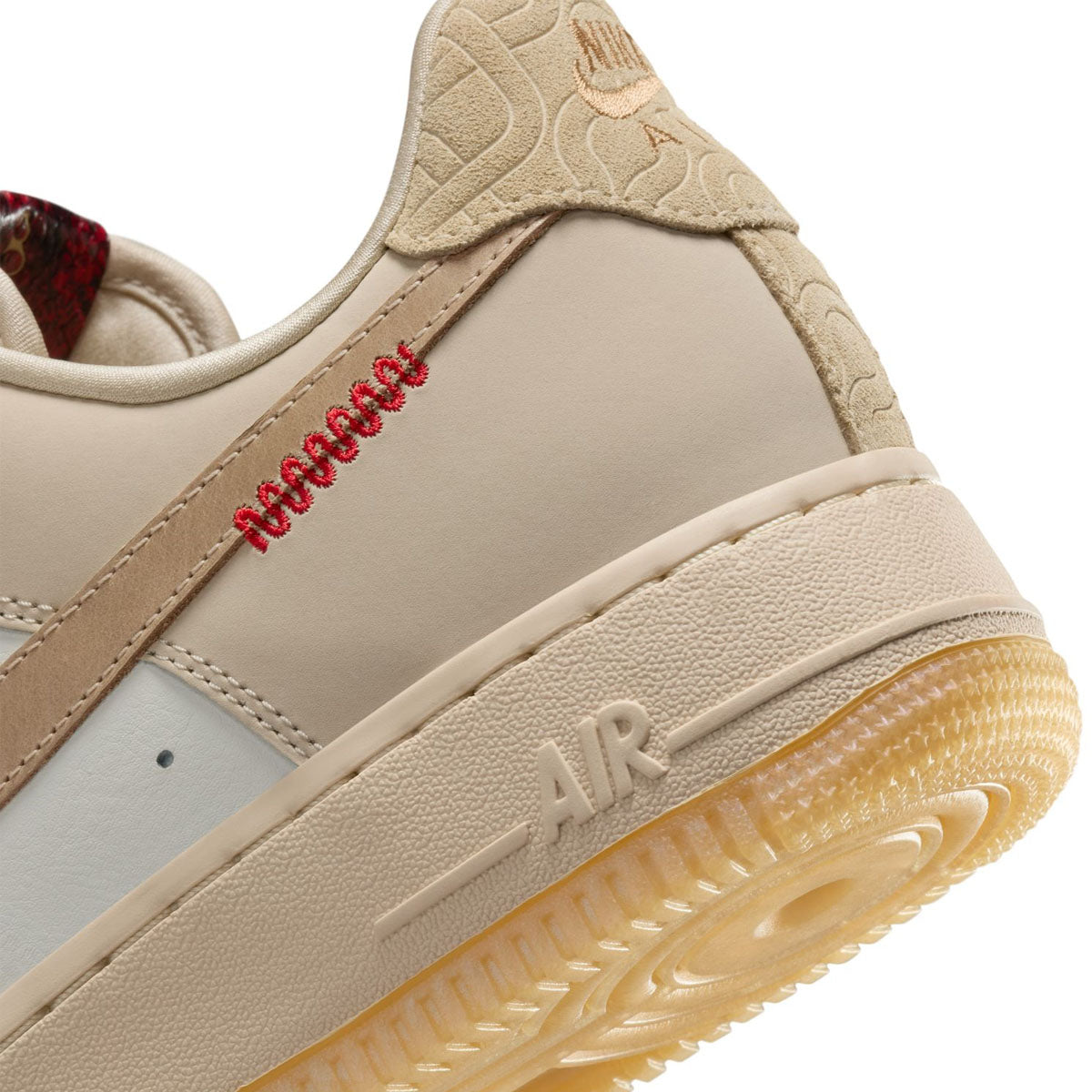 ★ NIKE エア フォース 1 ’07 LX Year Of The Snake/送料込 Nike Wmns Air Force 1 '07 LX 'Year Of The Snake' – Limited Edt