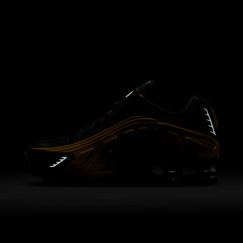 Wmns Shox R4 'Black Metallic Gold'