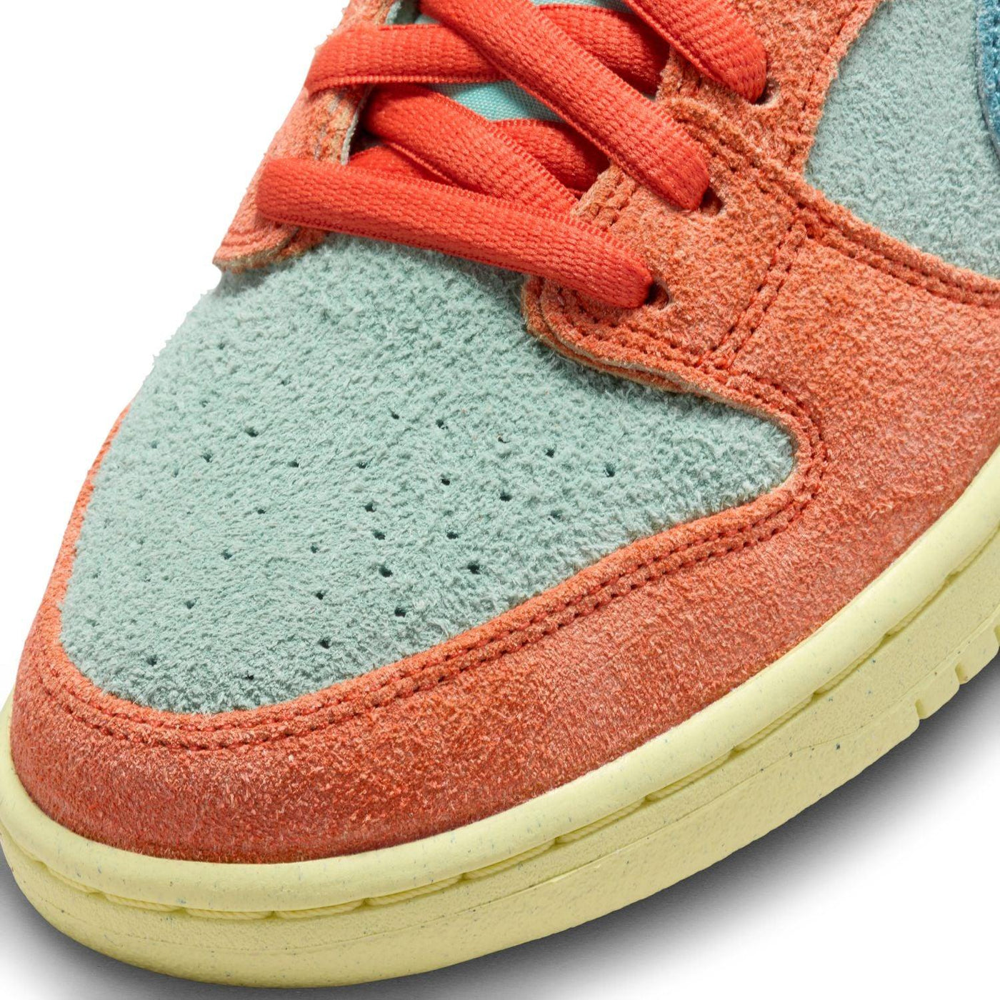 Nike SB Dunk Low Premium 'Orange Emerald Rise' – Limited Edt