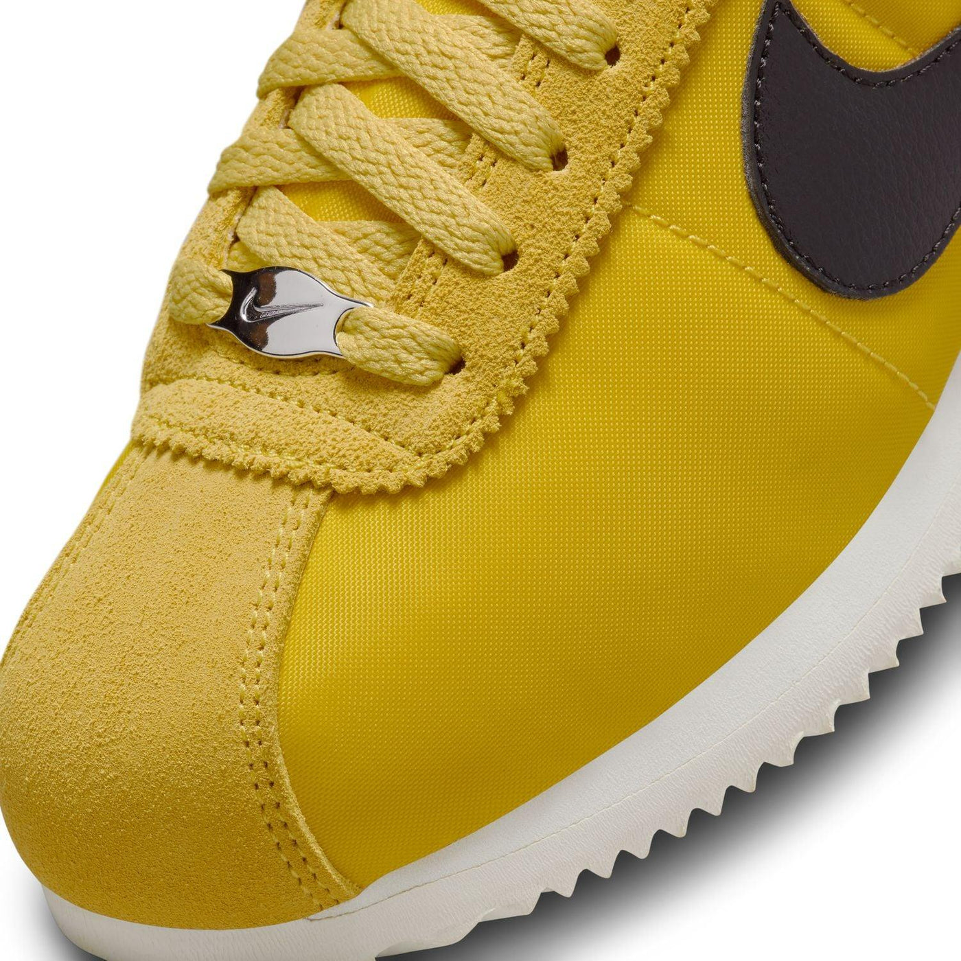 Nike cortez mostaza on sale