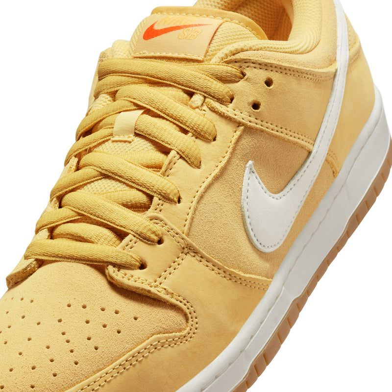 SB Dunk Low Pro 'Saturn Gold'
