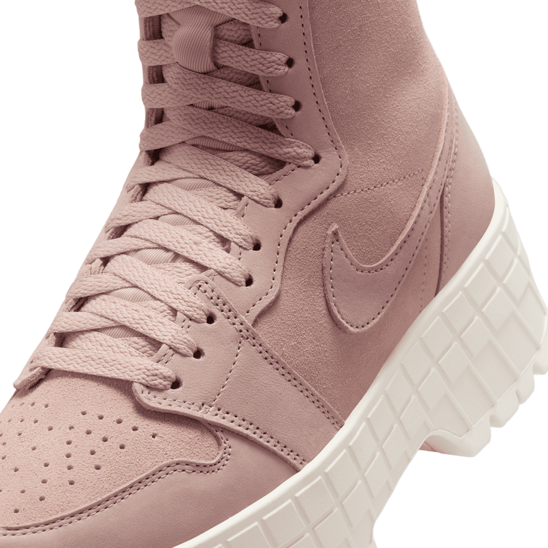 Nike air force 1 womens pink suede best sale