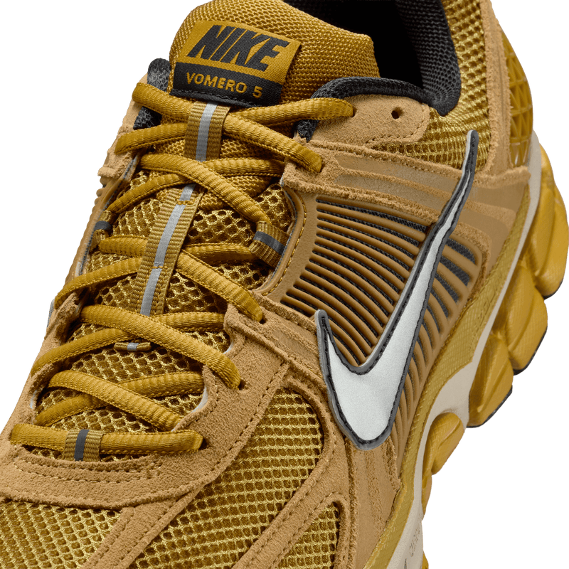Zoom Vomero 5 'Ochre'
