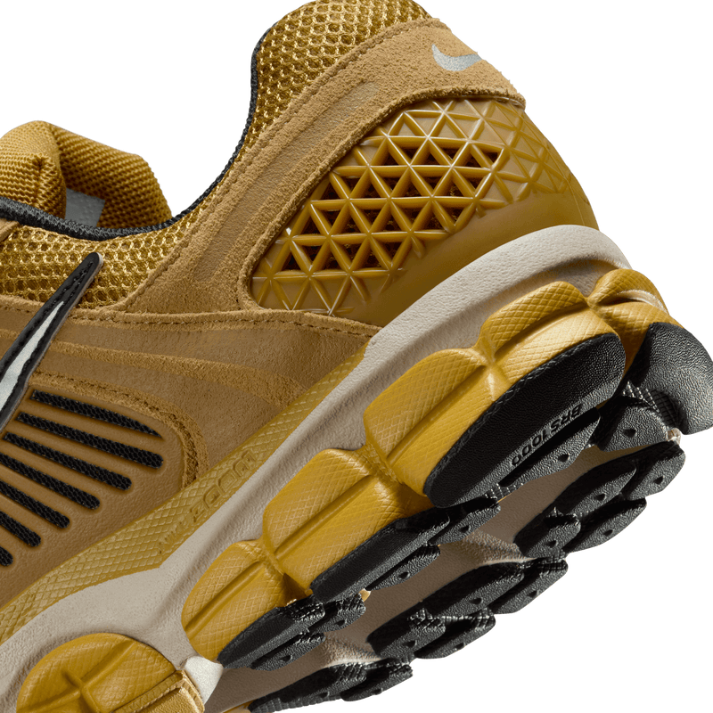Zoom Vomero 5 'Ochre'