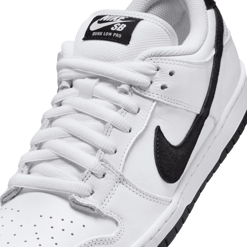 SB Dunk Low Pro 'White Black'