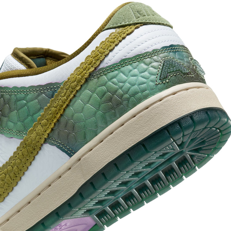 + Alexis Sablone SB Dunk Low 'Oil Green'