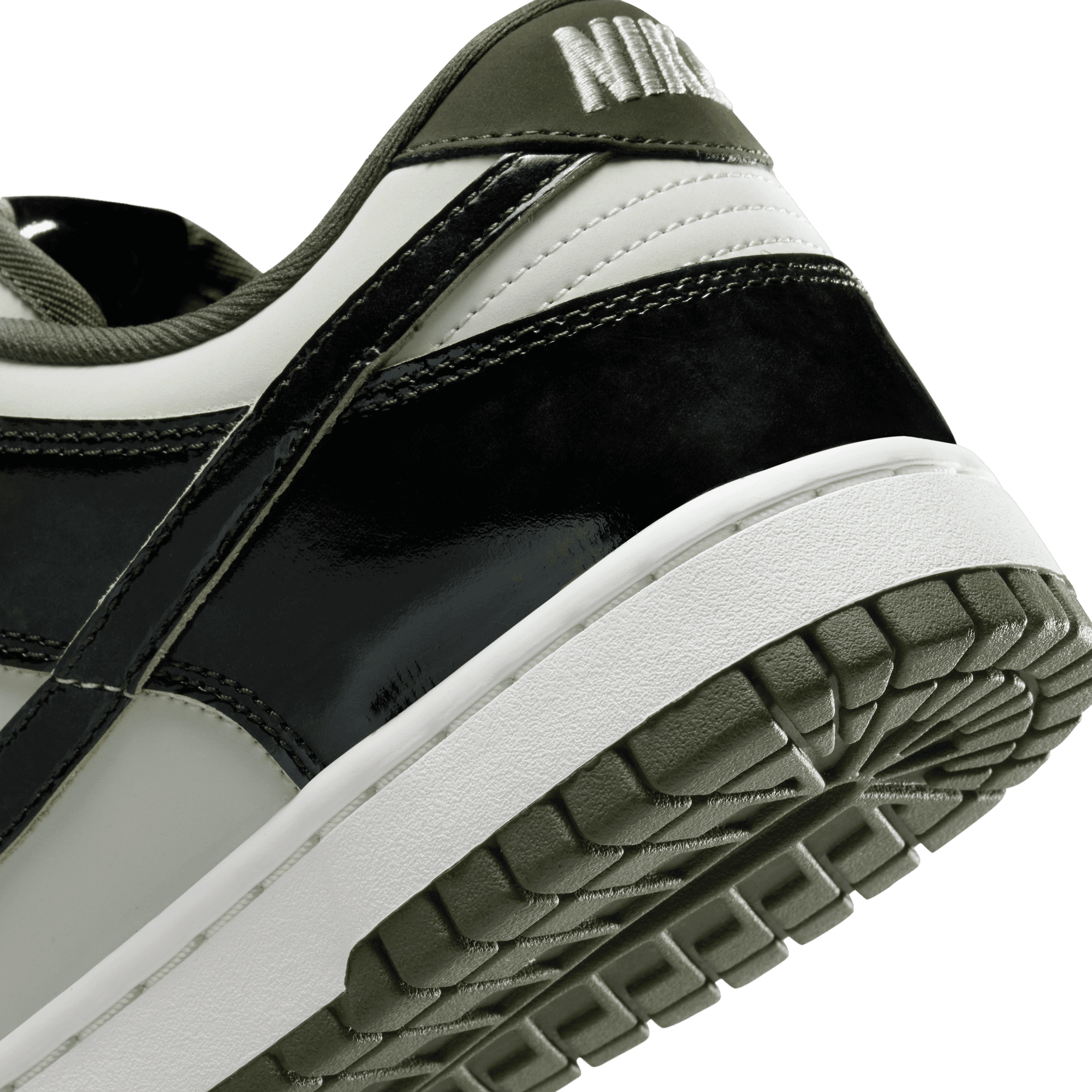 Wmns Dunk Low 'Panda Olive'