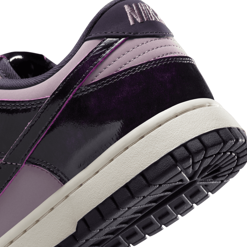 Wmns Dunk Low 'Panda Purple'