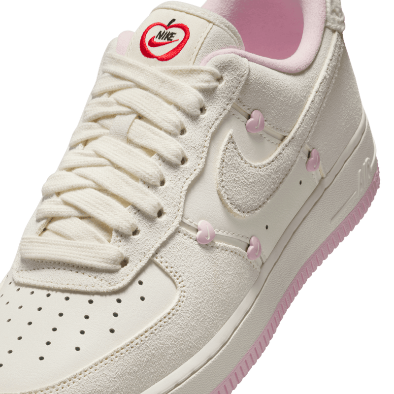 Wmns Air Force 1 '07 LX 'Valentine’s Day'