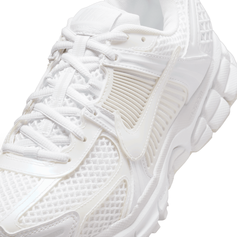 Wmns Zoom Vomero 5 SE 'Triple White'