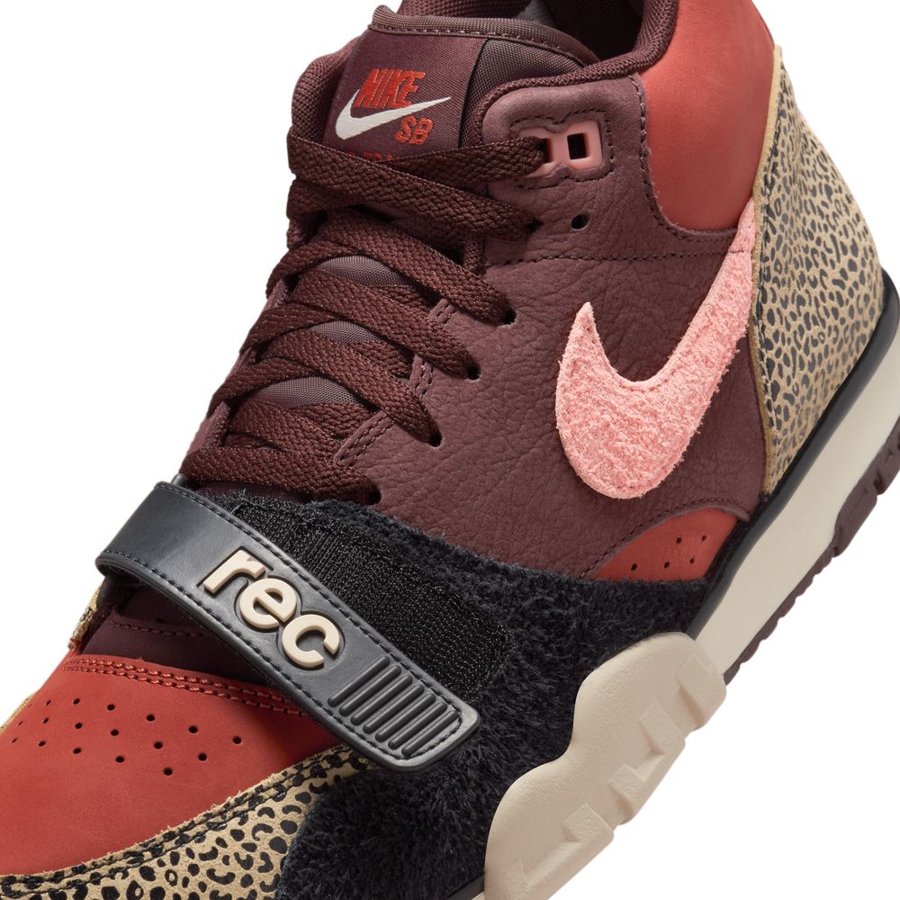 + Arts & Rec SB Air Trainer 1 Qs 'Earth Dusty Peach'