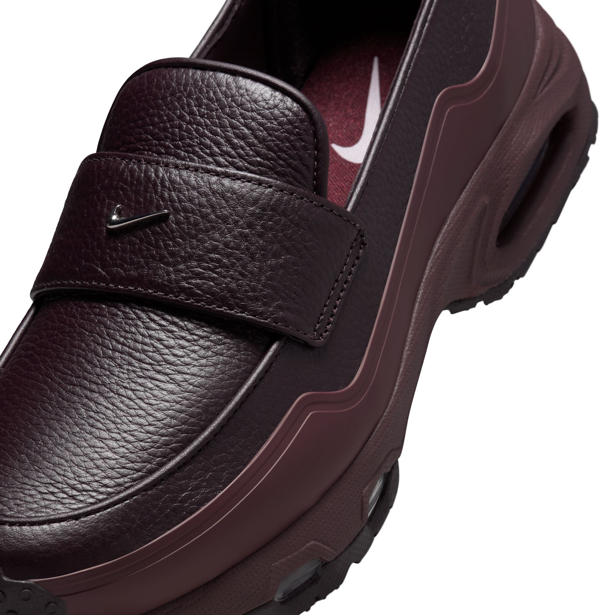 Wmns Air Max Phenomena 'Burgundy Crush Metallic Silver'