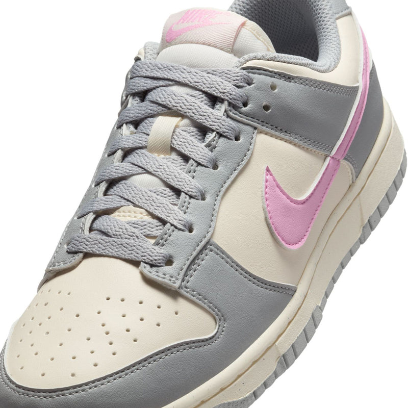 Wmns Dunk Low Next Nature 'Light Smoke Grey'