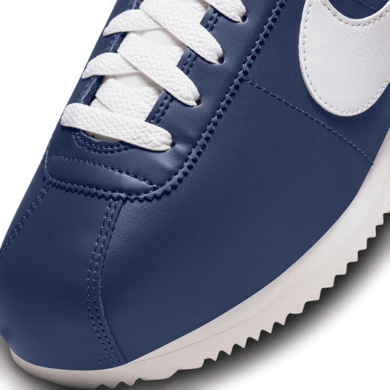 Nike cortez hot sale navy blue leather