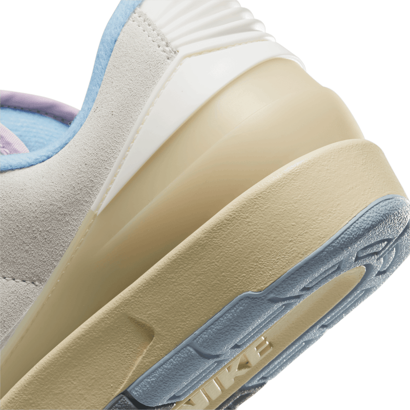 Wmns Air Jordan 2 Retro Low 'Look Up In The Air'