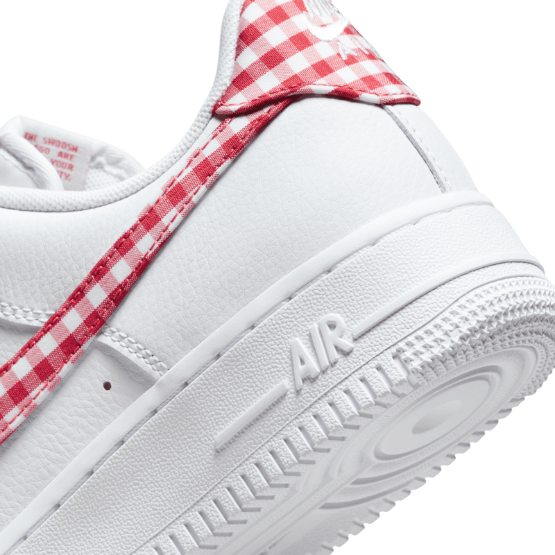 Wmns Air Force 1 ’07 'Gingham Red'
