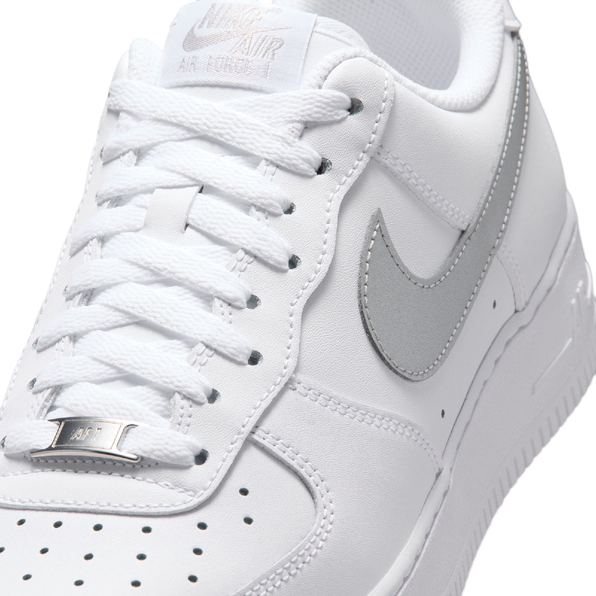 Air Force 1 '07 'White Metallic Silver'