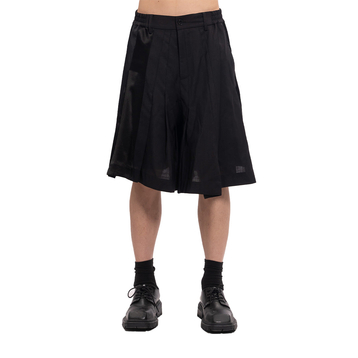 Pleated Shorts 'Black'