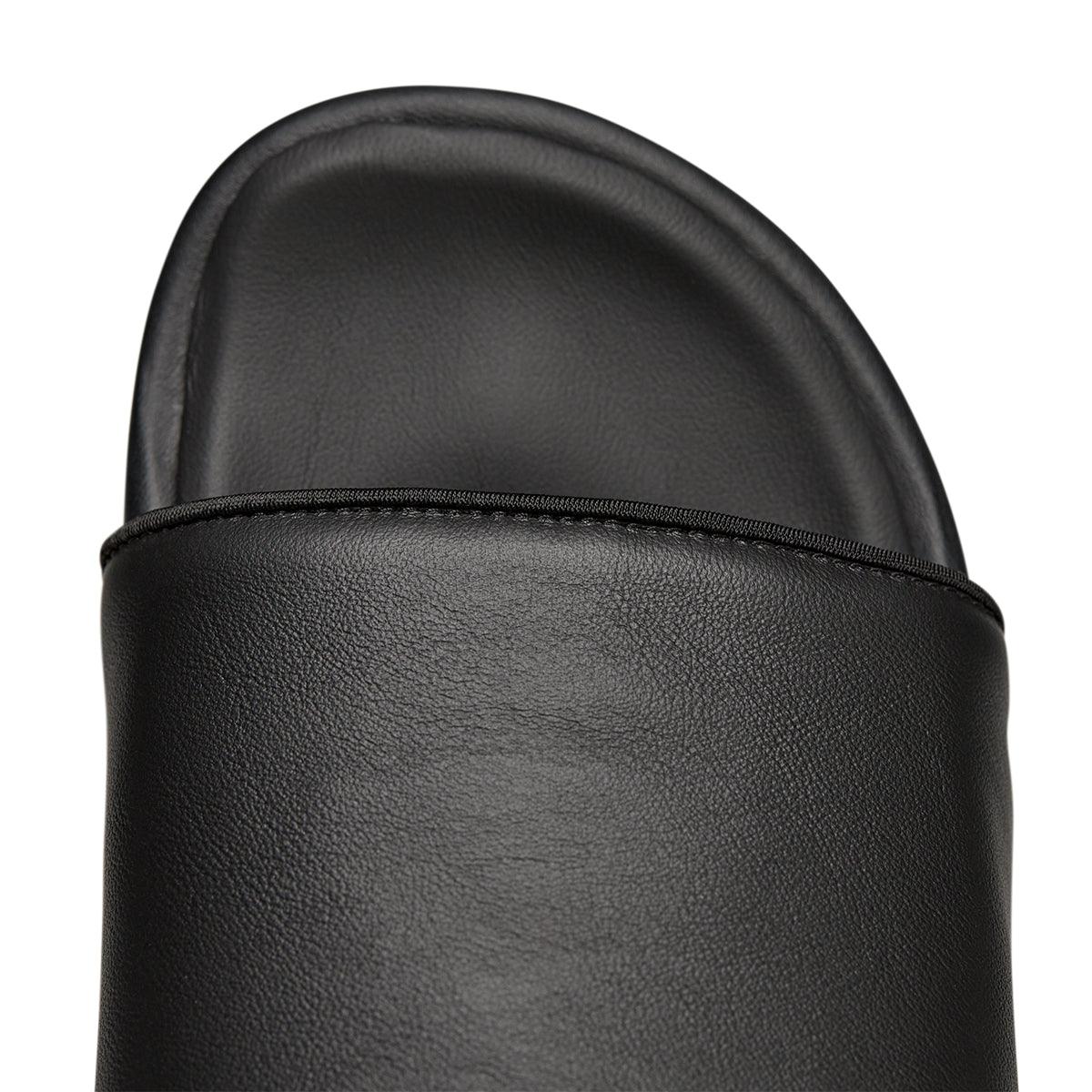 Slides 'Black'