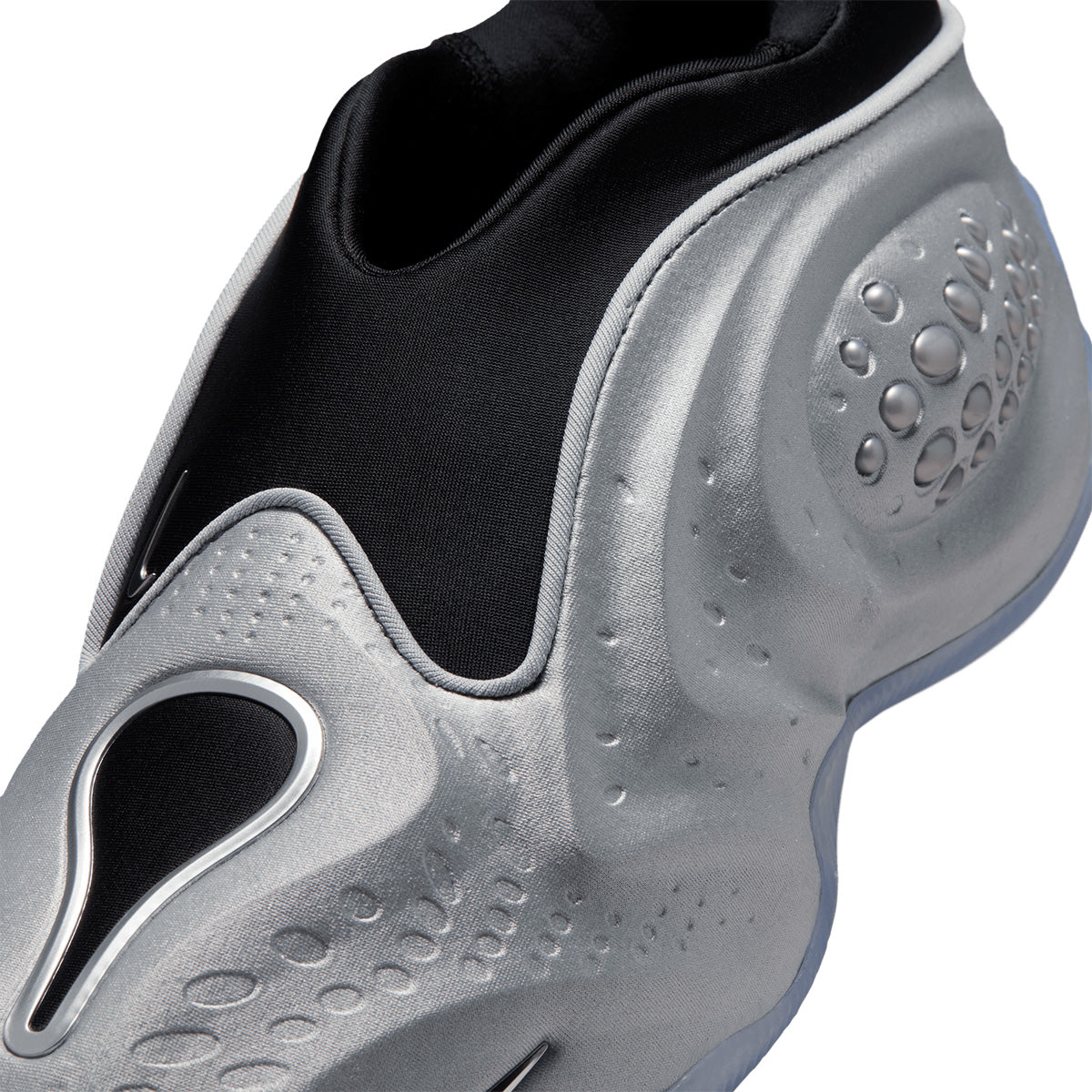 Wmns First Sight Shadow 'Metallic Silver'